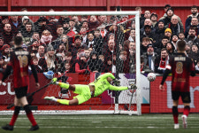 답답해서 내가 한다! 캡틴 SON이 대참사 막았다, 폭풍질주 결승골 일조+추가골 도움까지! 토트넘, 세미프로 5부팀에 진땀승