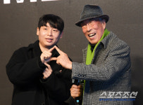 키오스크가 뭐길래… 김기현의 유쾌한 시니어 적응기 노인을 위한 MZ는 없다