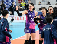 78분만에 셧아웃 완승! 伊명장의 얼굴에선 웃음이 떠나지 않았다 항상 이렇게 했으면 [김천승장]