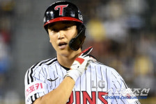  2,3,유격수 다되는 수비 천재가 잘치기까지 했는데... 주전되니 타율 급락. 올해는 슈퍼 백업 다시 출발[SC 포커스]