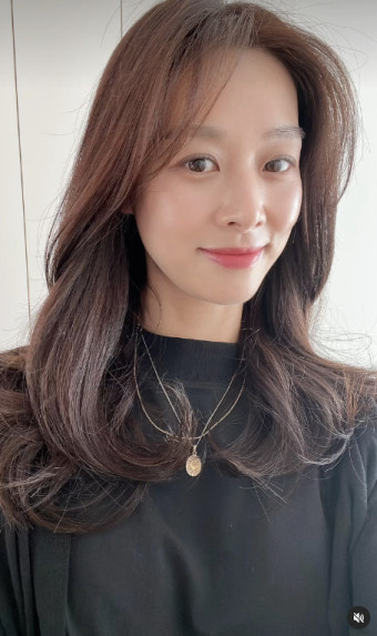 장신영, 강경준 '불륜 용서'하고 얼굴 폈다…밝아진 얼굴로 미모 자랑