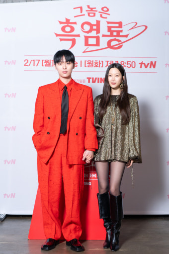 '그놈은 흑염룡' 최현욱X문가영, 6살 나이 차 뛰어넘은 찰떡 케미… “애드립도 완벽”