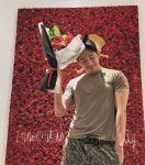 BTS 뷔, 25kg 벌크업 성공했나…마동석 못지 않은 팔근육 김병장 생존신고