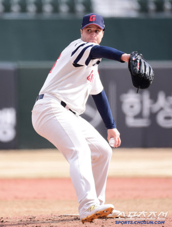 롯데, 데이비슨-감보아 트로이카로 강화된 투수진으로 화려한 역전승!