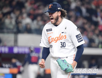 202안타 외인 부활! 침묵 깨고 결승타 포함 3안타 '불방망이'→폰세 10K 역투에도 눈물…롯데, 한화 잡고 파죽의 3연승 [대전리뷰]