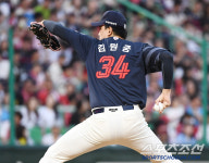 형들 미쳤다! 전준우+김민성 4타점 롯데 → '추신수 은퇴식' SSG 4-2 꺾고 3연승 질주!