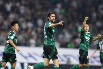 [전주 리뷰]'0:2→3:2' 이것이 선두의 저력! 전북, 수원FC에 극장승! '15G 연속 무패'