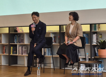 박천휴 작가 