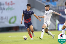 페드로-김영환 연속골 충북청주, 이랜드에 2-1 역전승 10경기만의 승리