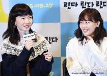 [포토] 마에다 아키, 너무도 반가운 배두나