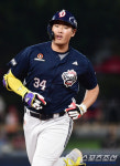 '9회말 2사 최형우 치고 김선빈 끝냈다' KIA 대역전 드라마, 두산 꺾고 삼성 3G차 추격[광주 리뷰]