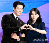 [SC현장] 가족끼리 보세요..지니 김우빈♥사패 수지 다 이루어질지니로 황금연휴 점령 (종합)