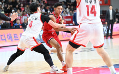'천신만고 연승이네' SK, 선두 정관장에 68-66 재역전 진땀승…정관장, 시즌 첫 연패-SK, 시즌 2번째 연승