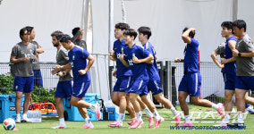 [포토] 홍명보 감독, 남아공전 승리 고민