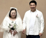 '발달장애 부부' 서은혜·조영남, 이혼설에 가족도 충격 