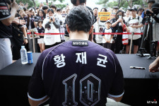 철인 3루수 안녕…은퇴 후 18 감량까지, 황재균의 피는 여전히 뜨겁다 