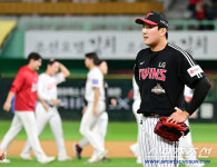 [포토] 손주영, 믿을 수 없는 4실점 역전패 허용