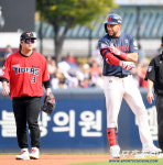 [포토] 206안타 레이예스, 신기록 갱신