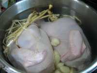 땀 많이 흘리는 여름철엔 황기삼계탕!