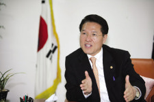 정 농림 “철저한 검역…안심하고 드셔도 됩니다”
