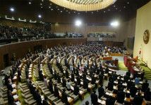 盧대통령,여러분은 보스 눈치 안보는 행복한 국회의원
