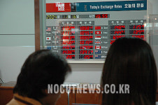 원화 가치 오르니 달러 더주네?