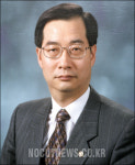 새 경제부총리에 한덕수 국무조정실장 유력