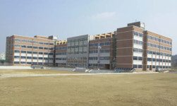 극성스런 사립고 사이에서 공립고 살아남기