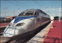KTX 개통 1년… 전북 익산역, 불편해 승객 없어