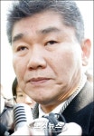 조사위원회 출석하는 노성일 이사장