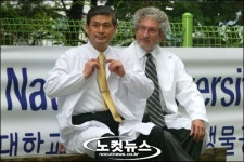 “외국 사례 따라 황우석 지원금 환수, 취소해야”