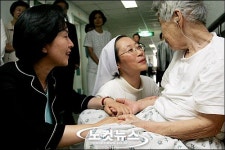 성가복지병원 방문한 김영선 대표