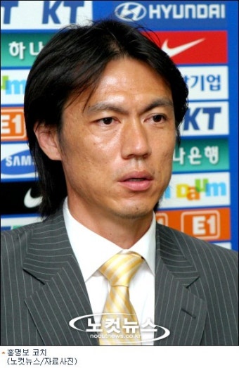 다음달 한일전 일일감독 홍명보 임무 수행 시작?