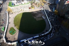 꼭꼭 막아라 시위대 들어올라…원천봉쇄된 서울광장