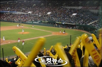 프로야구,10년만의 최단 경기 100만 관중 돌파