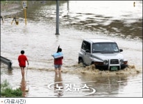 강풍 동반 게릴라성 폭우…진주시 224㎜ 최고