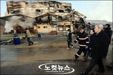 이천 화재현장 찾은 이영희 노동부 장관