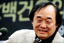 거장의 미소 백건우