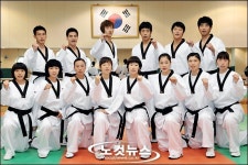 태권남녀 주먹불끈