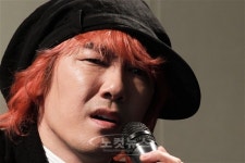 찡그린 김장훈