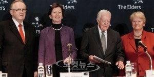 방북 일정 마친 디 엘더스 대표단