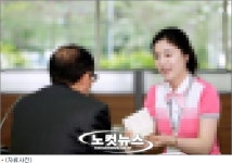 경찰 보호하는 폰뱅킹 가입해야…전화사기범에 속아