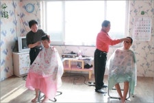 시설 방문부터 안마·의료봉사까지…희망 전하는 아름다운 손길