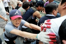 울부짓는 노점상인