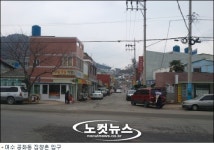 세계박람회장 정문에 집창촌이?