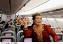 스튜어디스들이 볼리우드 댄스를… 영상 화제