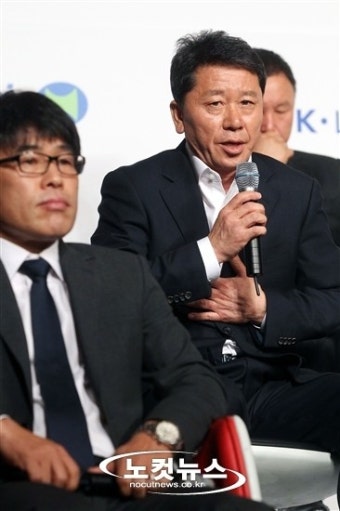 포부 밝히는 정해성 감독