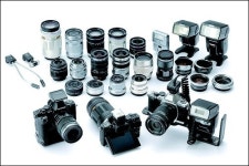 디카 하이브리드 렌즈에 찍혔다