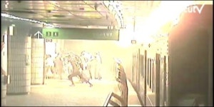 악, 불꽃이...아찔한 순간 대티역 화재 당시 장면