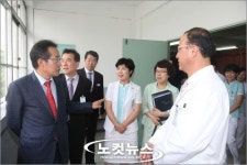 마산의료원 찾은 홍준표, 간호사 기숙사 약속